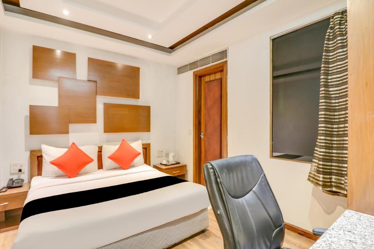 Townhouse 939 Hotel Gagan Inn Near Satyam Inox Patel Nagar Ню Делхи Екстериор снимка
